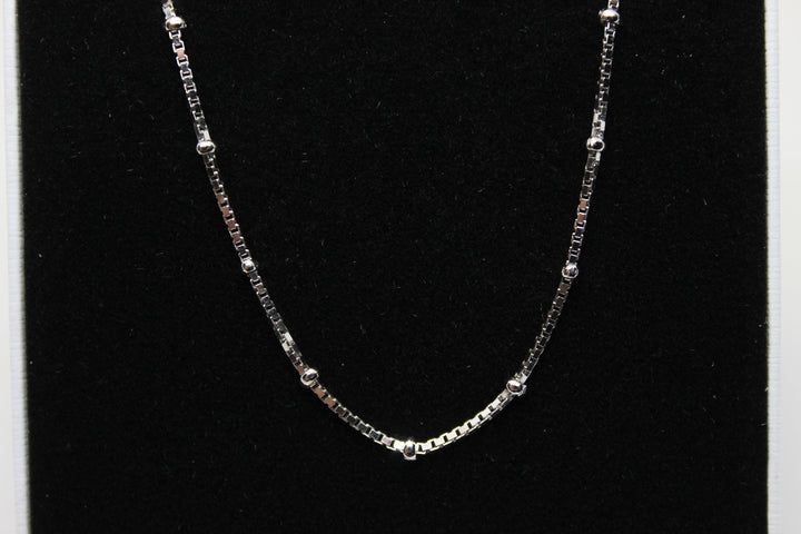 Italian Silver Chain aopal Beads 18 Inch 