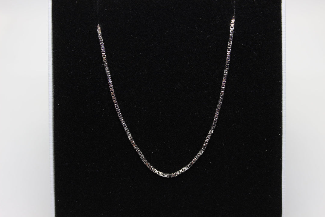 Italian Silver Chain aopal Plain 18 Inch 